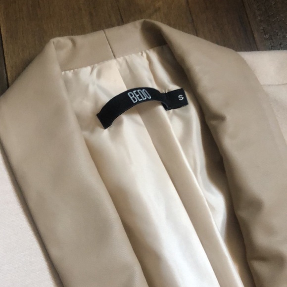 Nude Blazer with faux leather Lapel - Picture 3 of 5